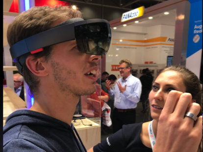 Virtual-Reality Brille