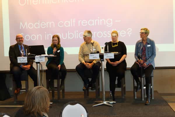 Podiumsdiskussion